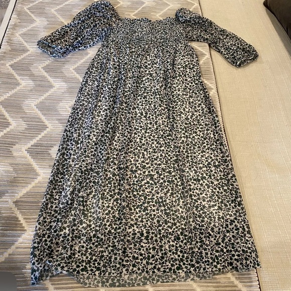 Baum Und Pferdgarten Judith Smocked Floral Midi Dress Green Peasant Boho Small - Picture 5 of 11